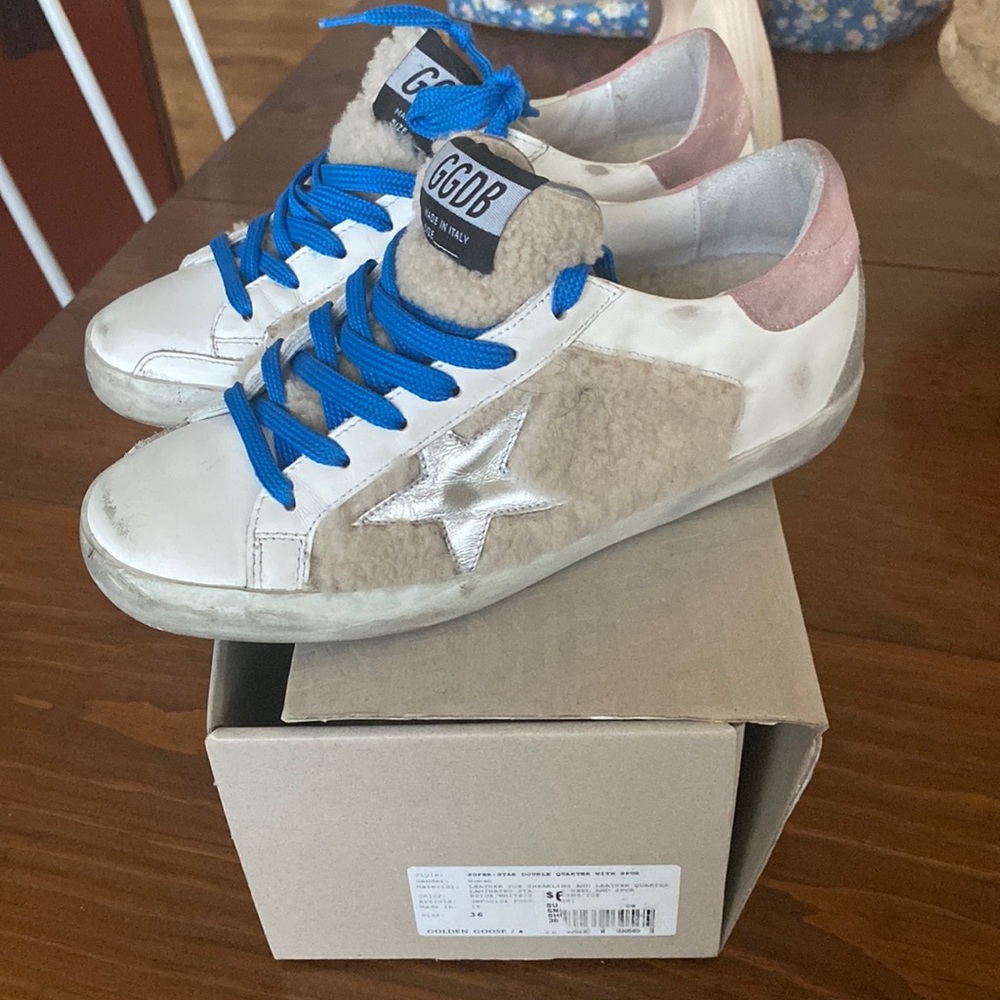 Sherpa Golden Goose